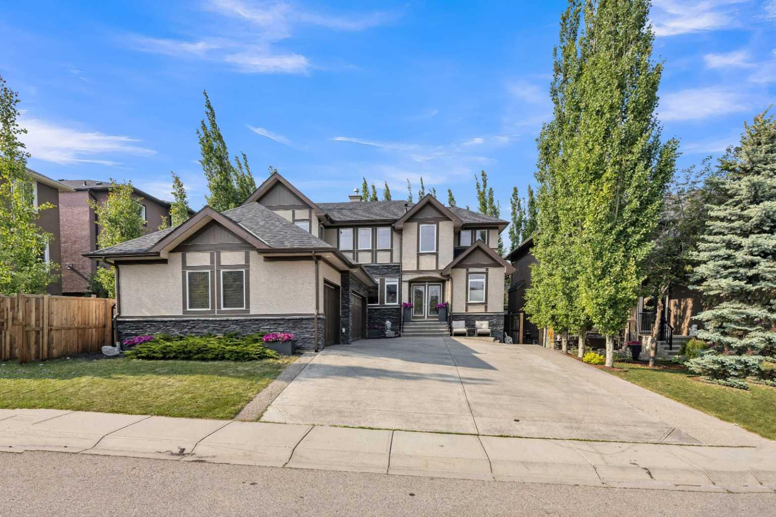 172 Panatella Crescent NW