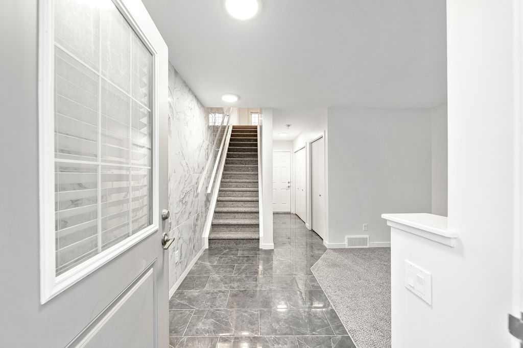 708 Evansridge Common NW