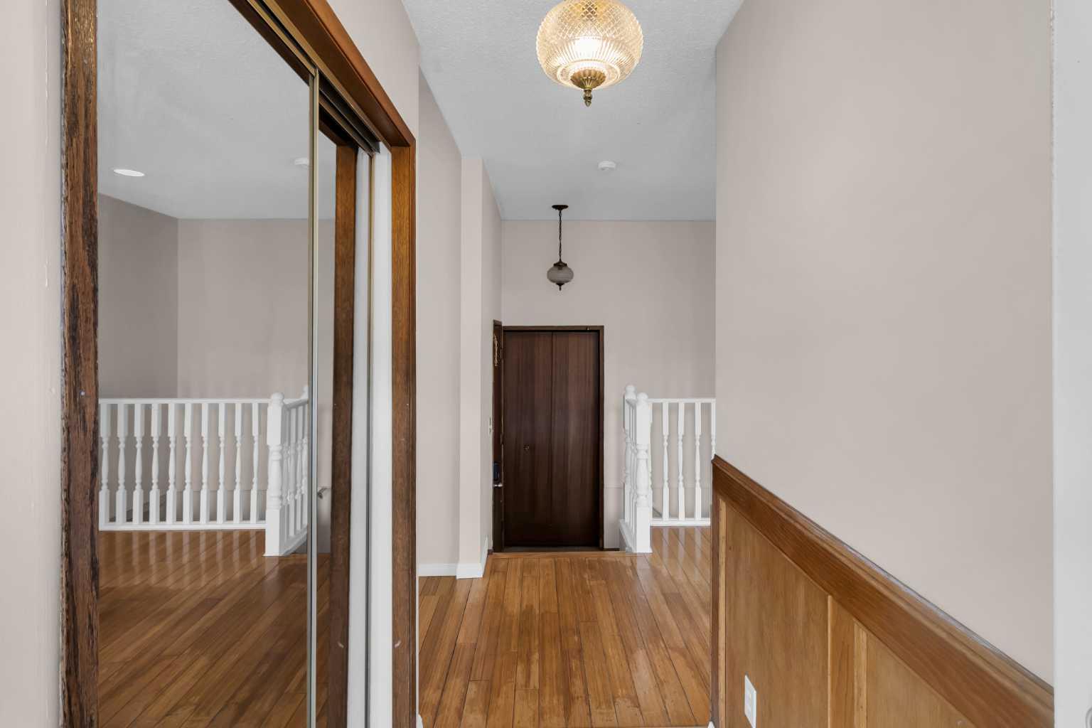 56 Castlefall Way NE