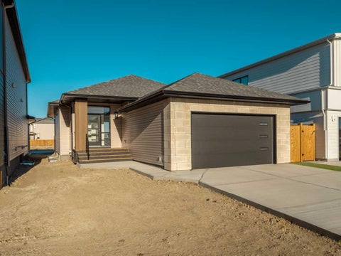 Photo of 425 Blackwolf Boulevard N, Lethbridge, AB T1H 7J5 (MLS # A2346036)