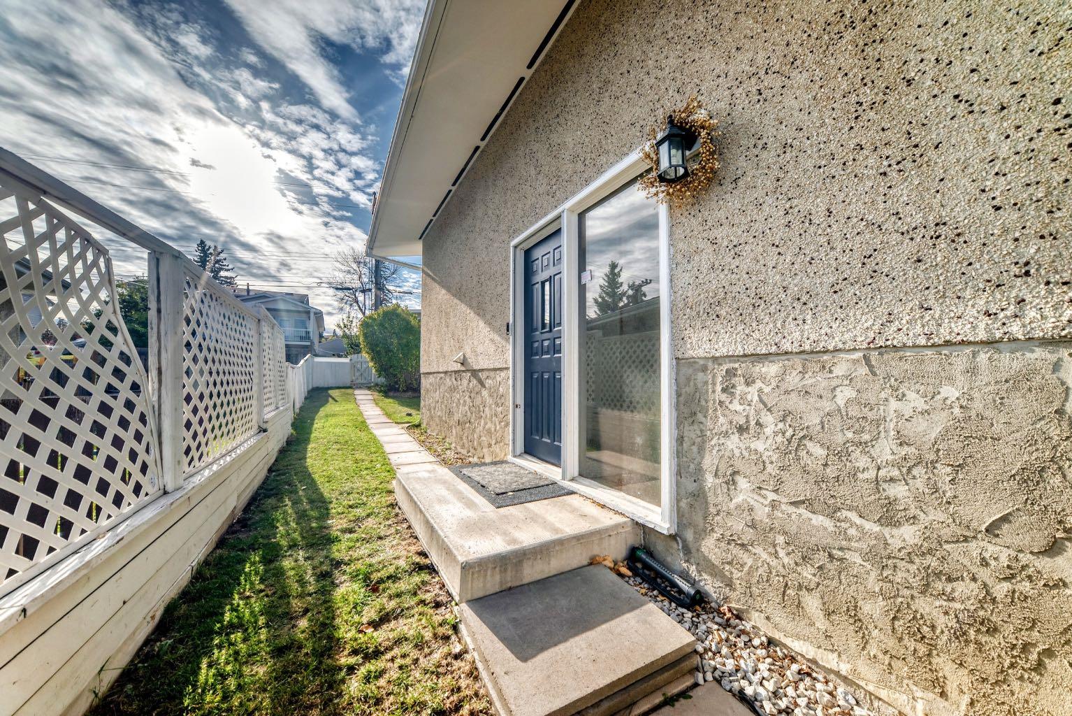 1005 Hunterhaven Road NW