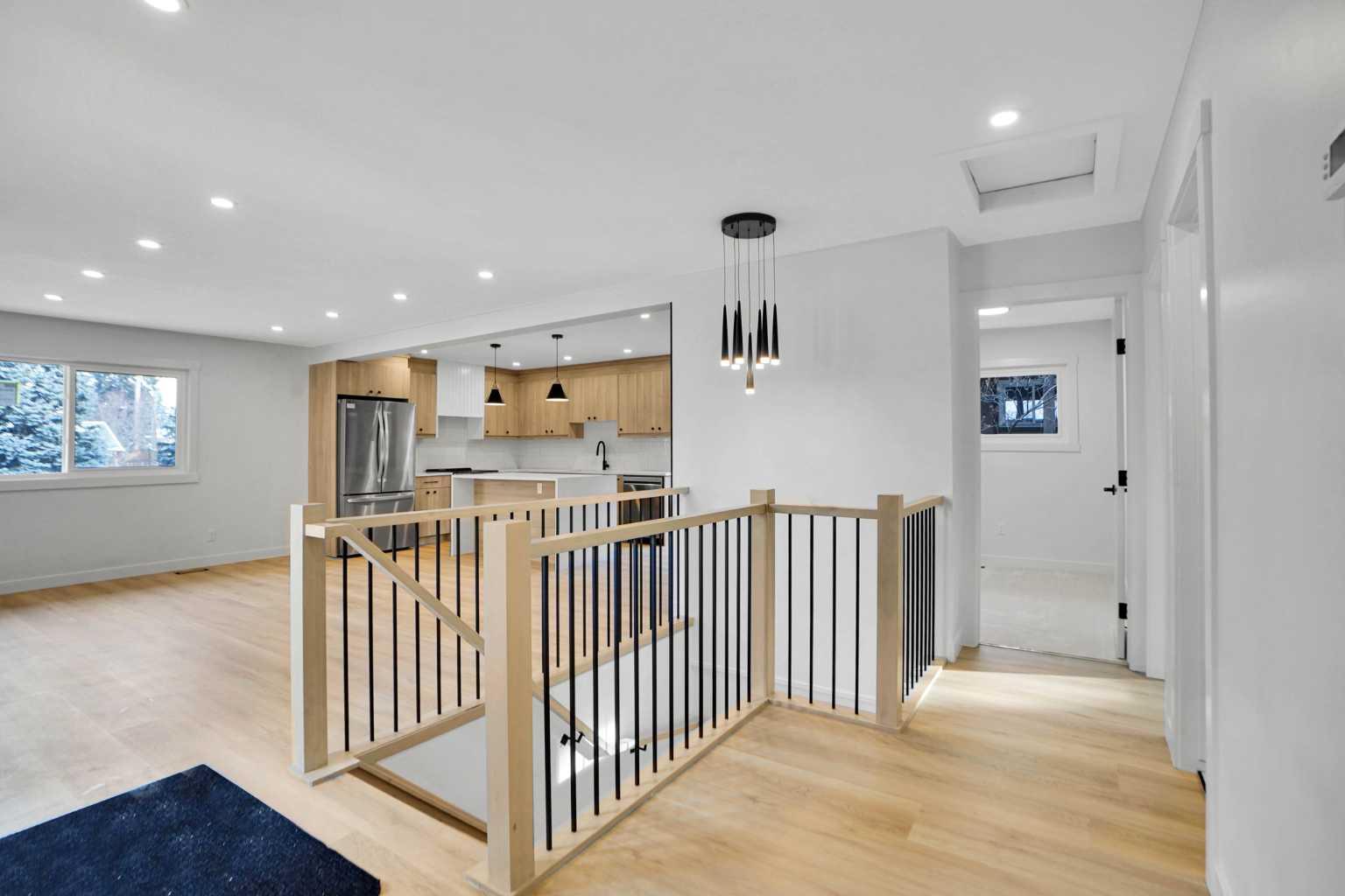 77 Ferncliff Crescent SE