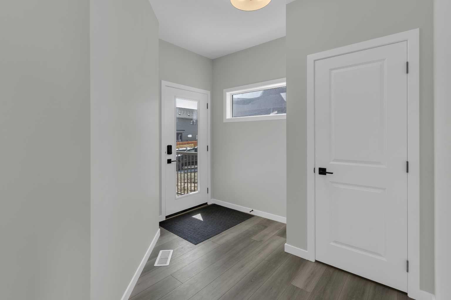 172 Starling Place NW