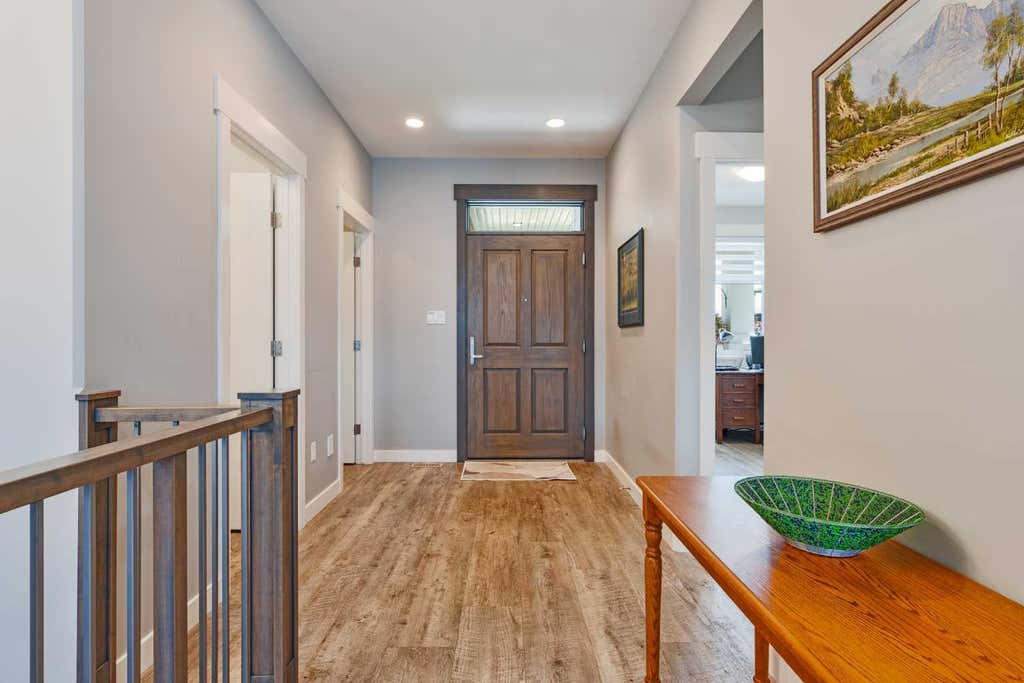 Photo of 181 Sixmile Bend S, Lethbridge, AB T1K 8E3 (MLS # A2329379)