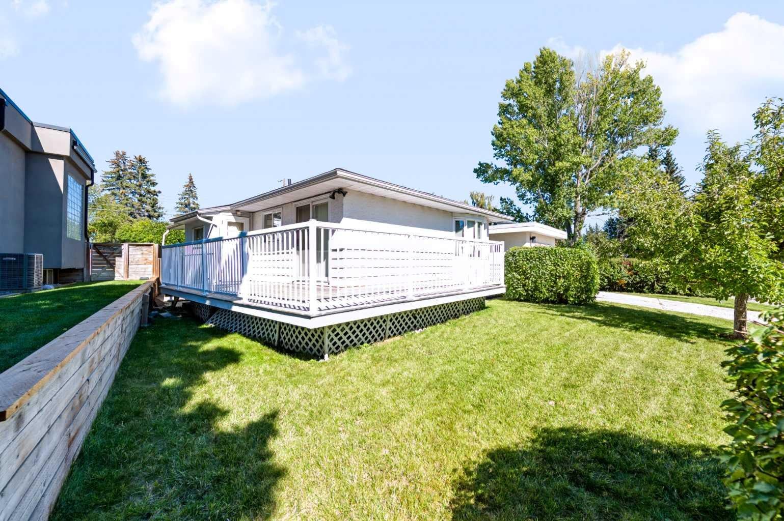 107 Hallbrook Drive SW