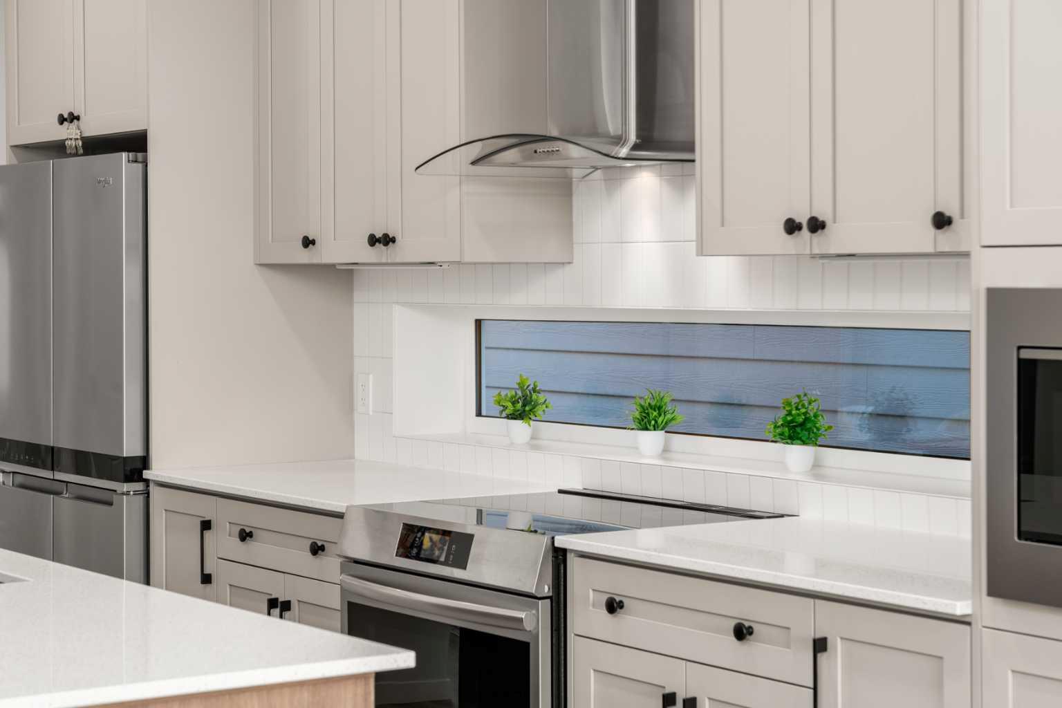 93 Treeline Avenue SW