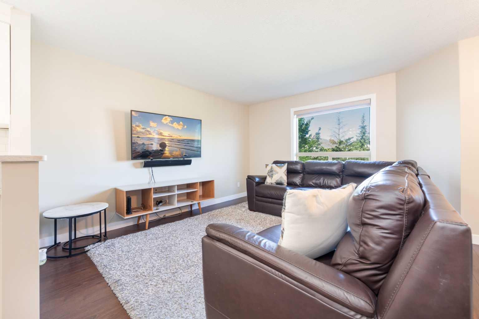 220 Bayside Point SW