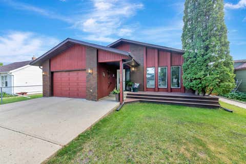 Photo of 5209 47 Street, Lloydminster, AB T9V 0G3 (MLS # A2333912)
