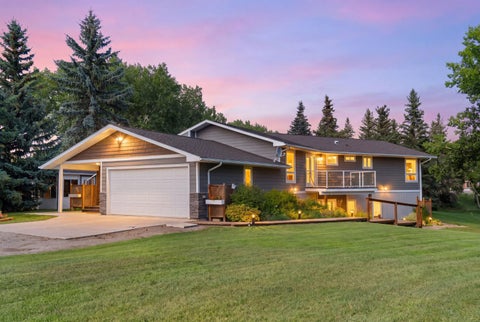Photo of 105 Morton Avenue, Rosebud, AB T0J 2T0 (MLS # A2337122)