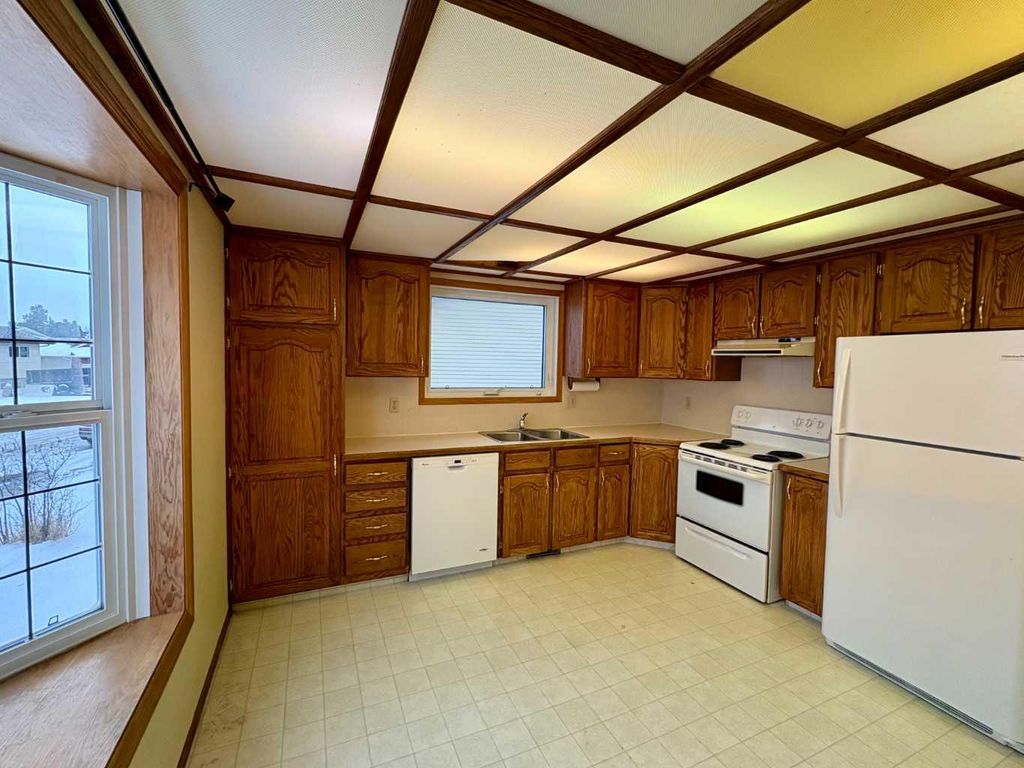 Photo of 4304 56 Avenue, Innisfail, AB T4G 1K7 (MLS # A2275462)