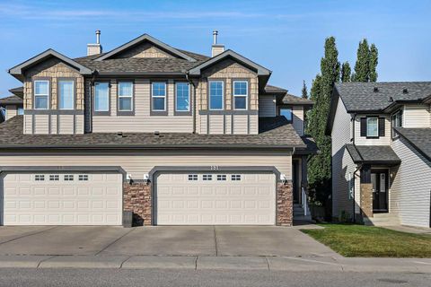 Photo of 181 Everridge Drive SW, Calgary, AB T2Y 5A5 (MLS # A2258431) Photo of 181 Everridge Drive SW, Calgary, AB T2Y 5A5 (MLS # A2258431)