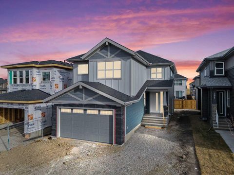 267 Kinniburgh Loop Chestermere AB T1X 3C2