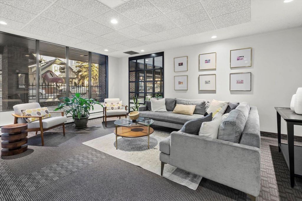 Photo of 1001 14 Avenue SW #601, Calgary, AB T2R 1L2 (MLS # A2281108)