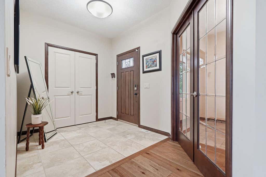 Photo of 139 Sunset View, Cochrane, AB T4C 0E8 (MLS # A2320979)