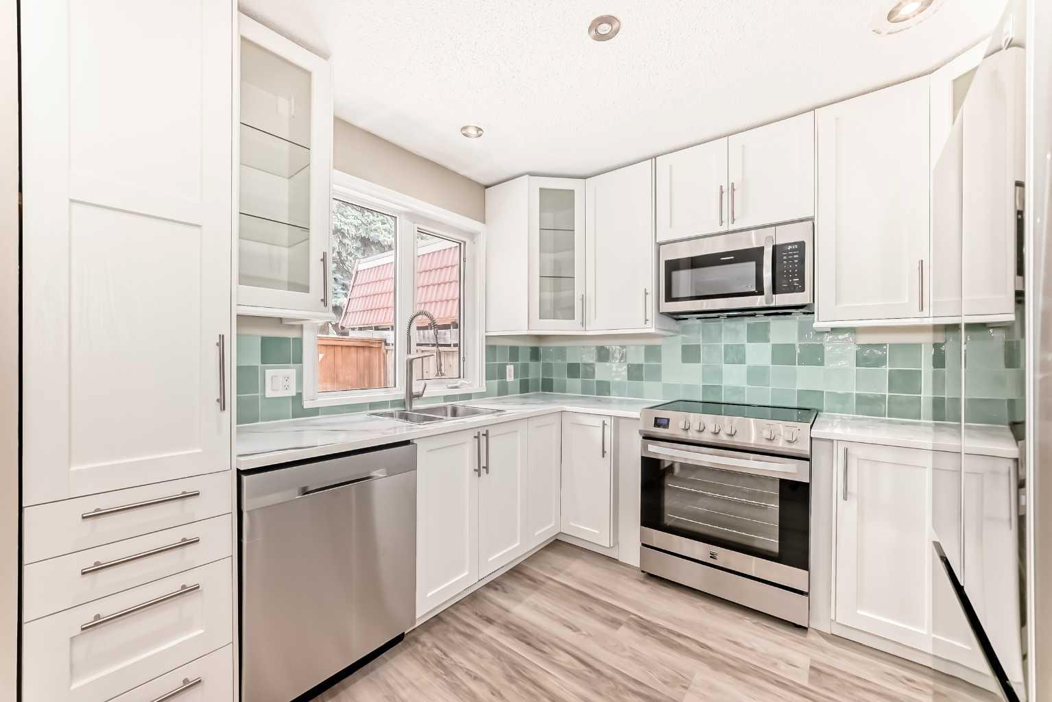 714 Willow Park Drive SE 8