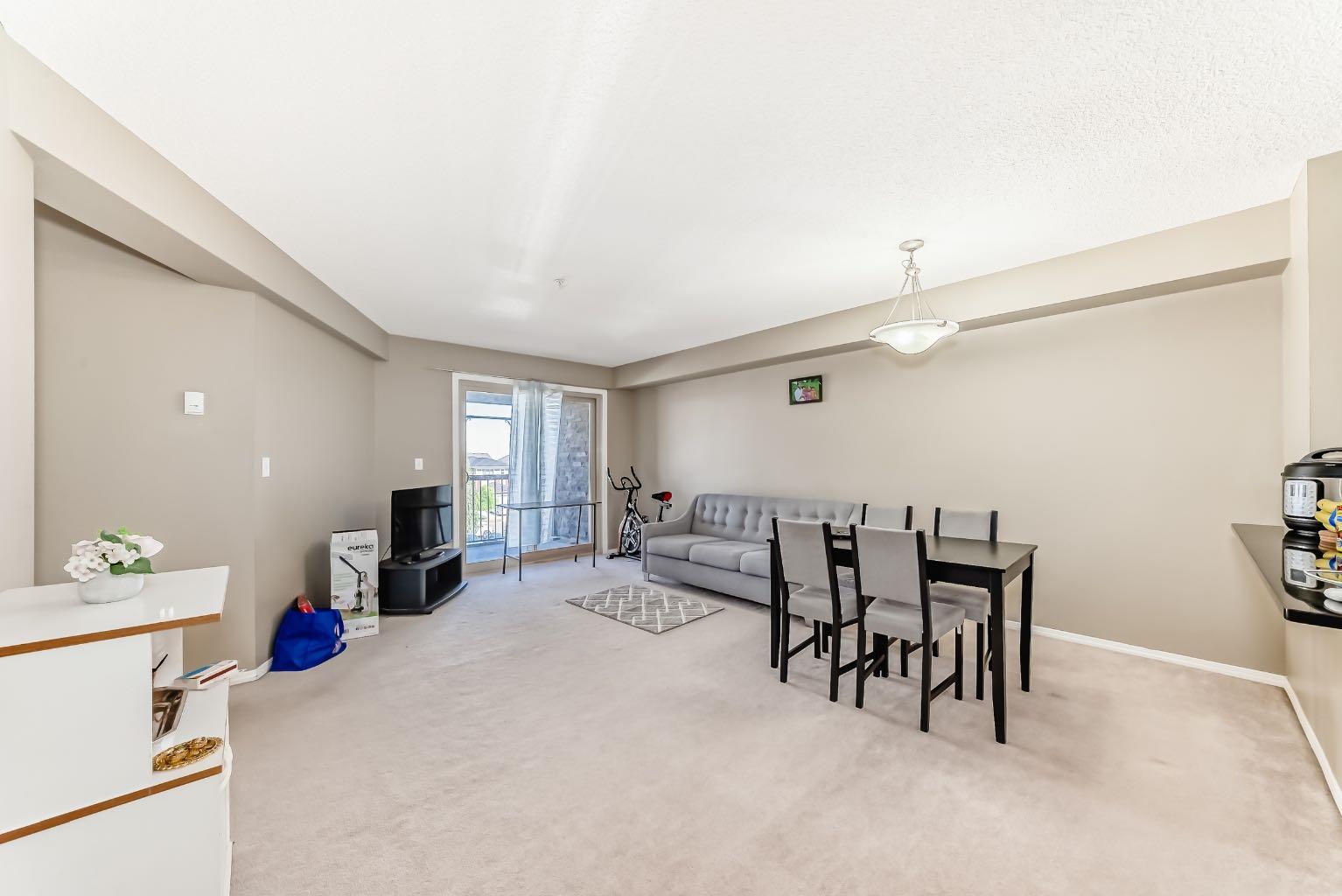 15 Saddlestone Way NE 316