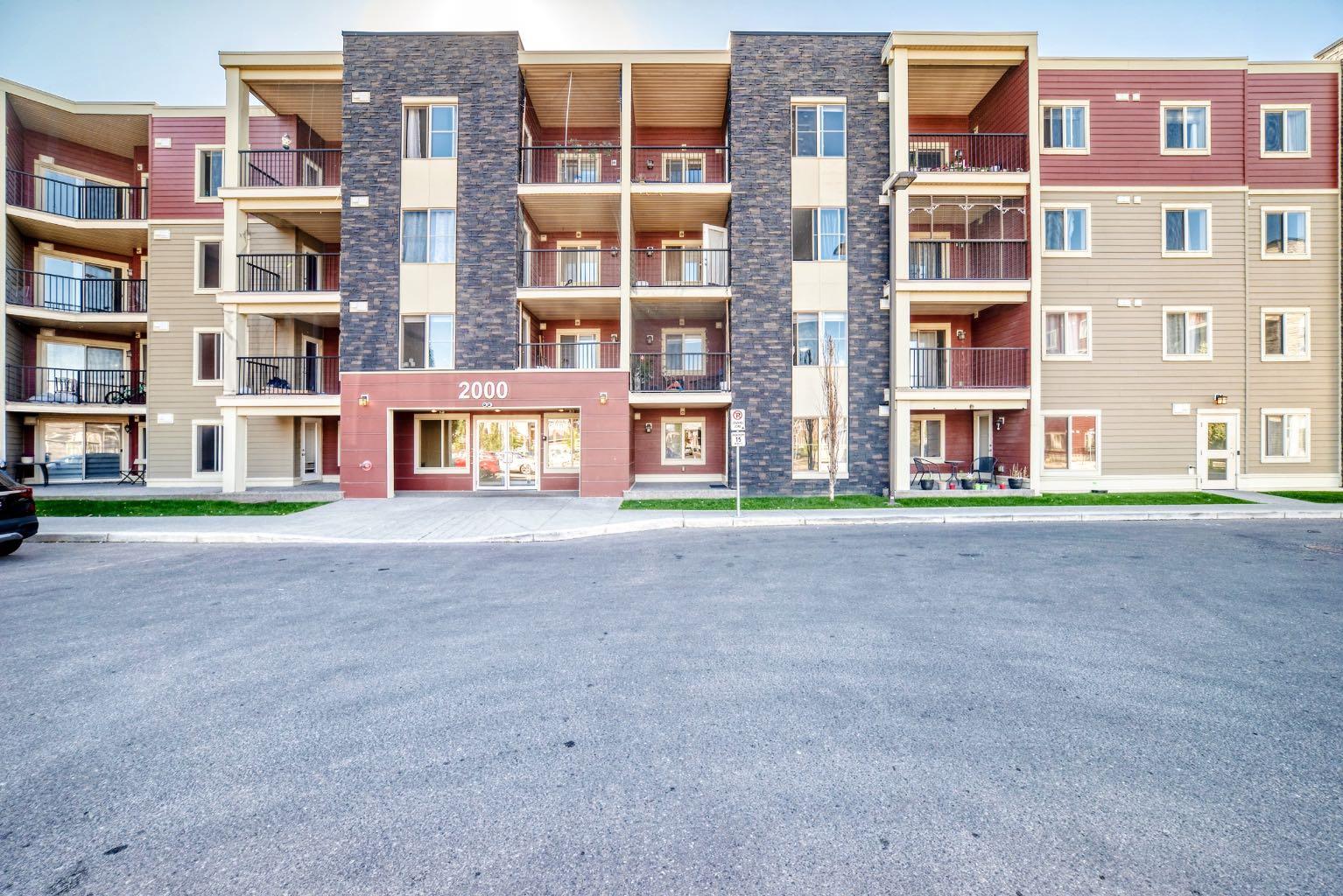 15 Saddlestone Way NE 316