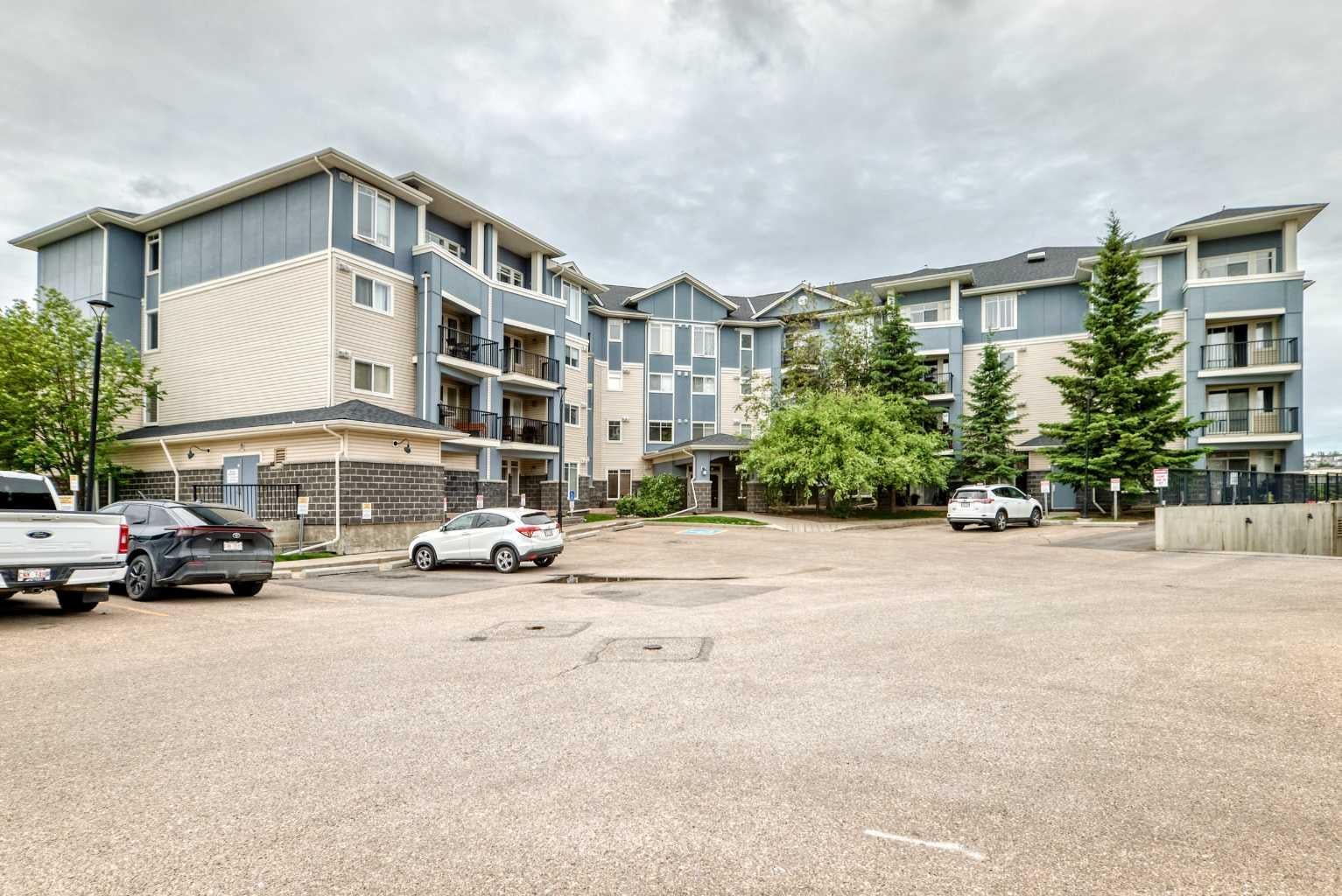 120 Country village Circle NE 414