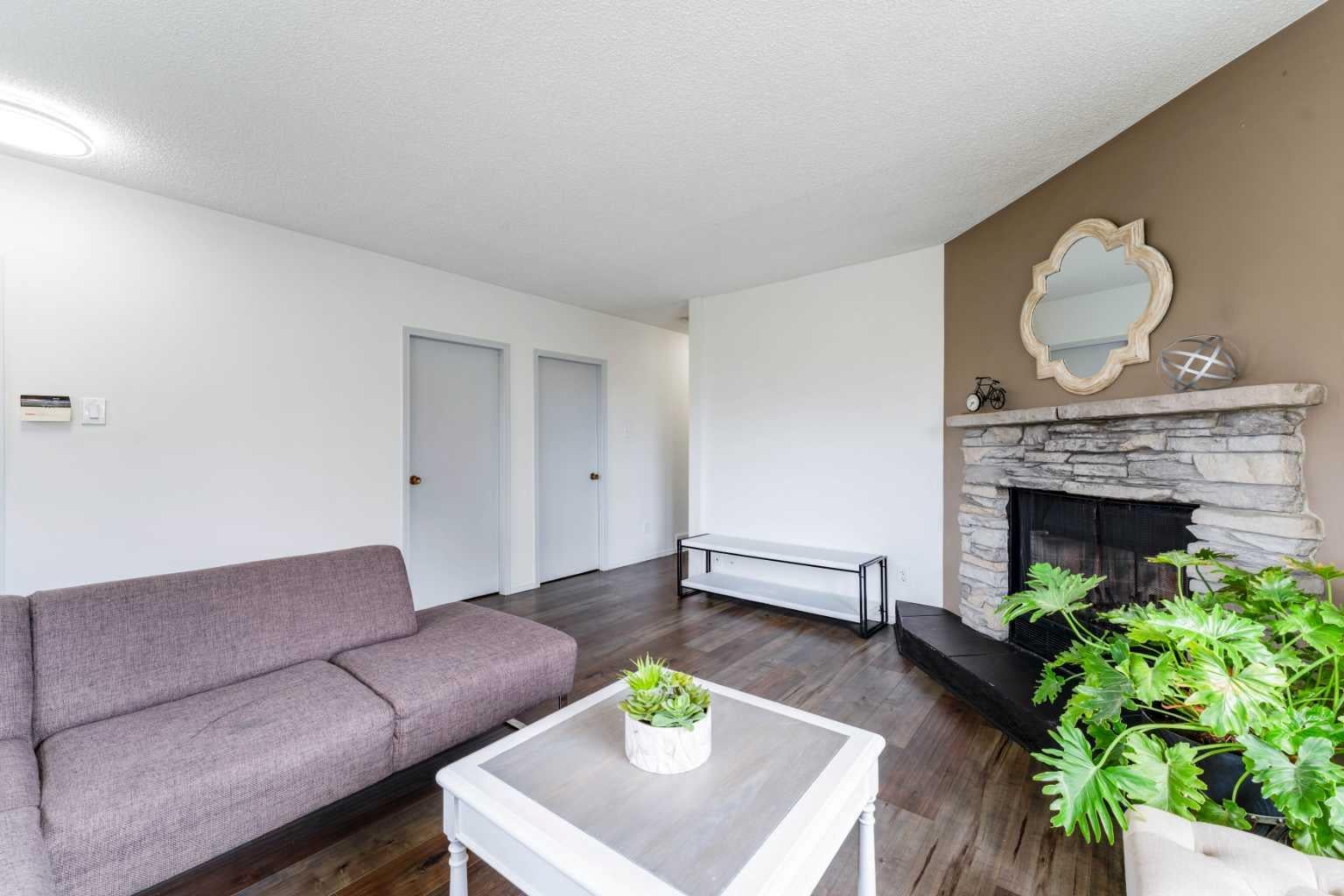 1502 40 Street SE