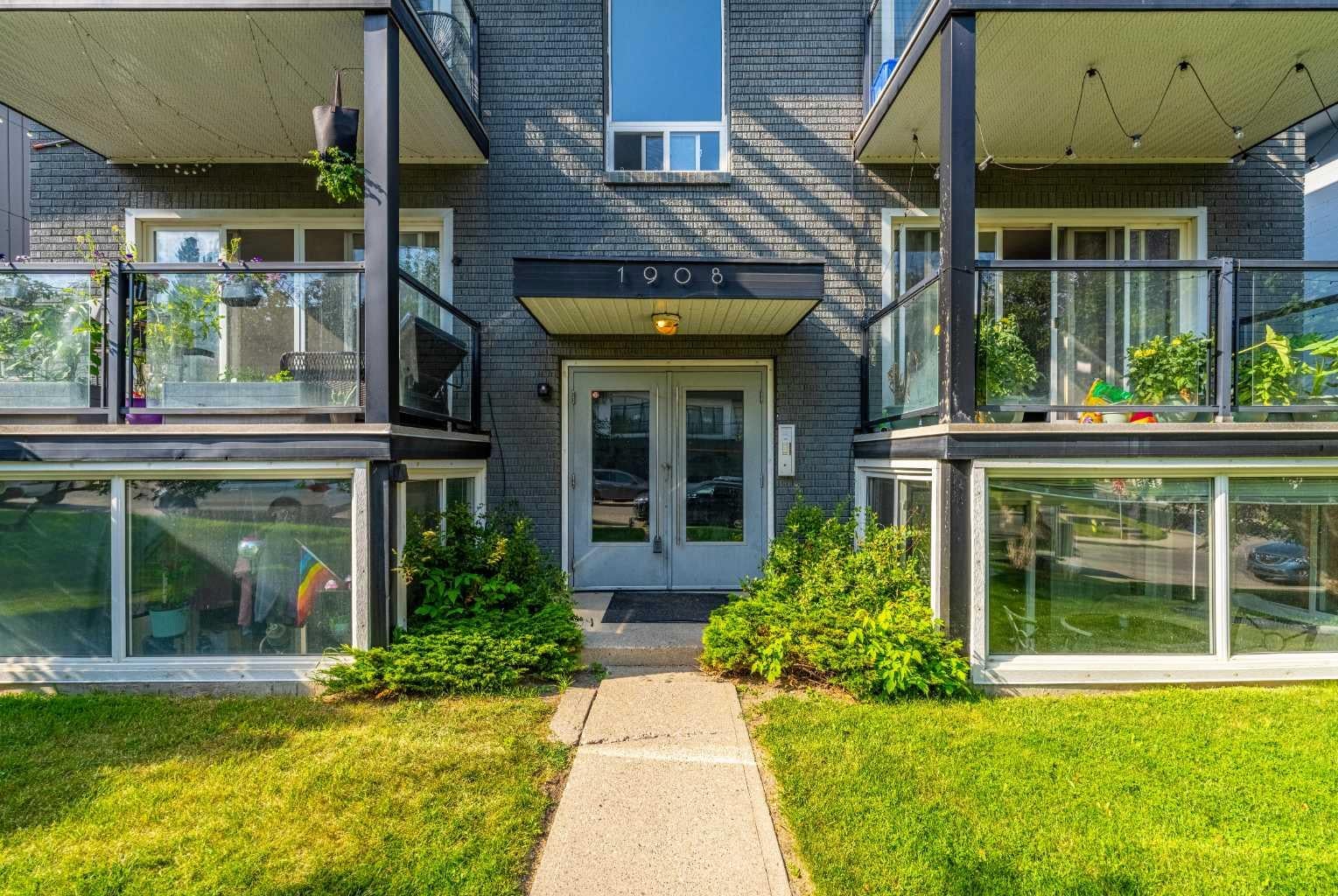 1908 28 Avenue SW 301