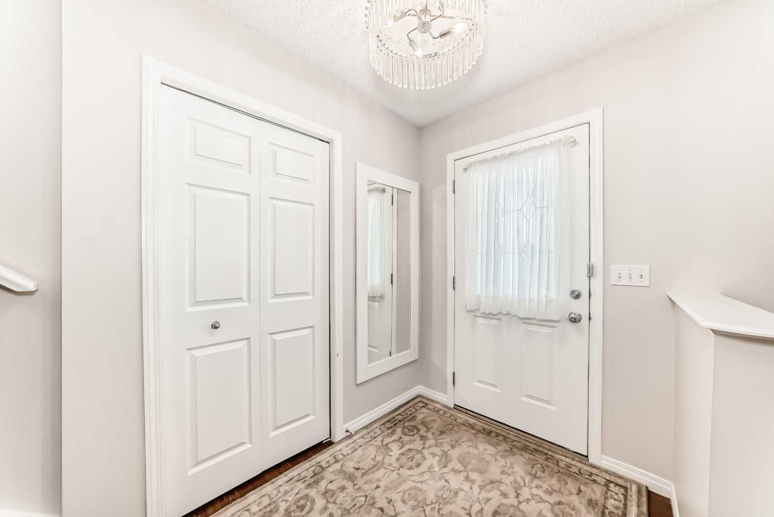 206 Evansmeade Close NW