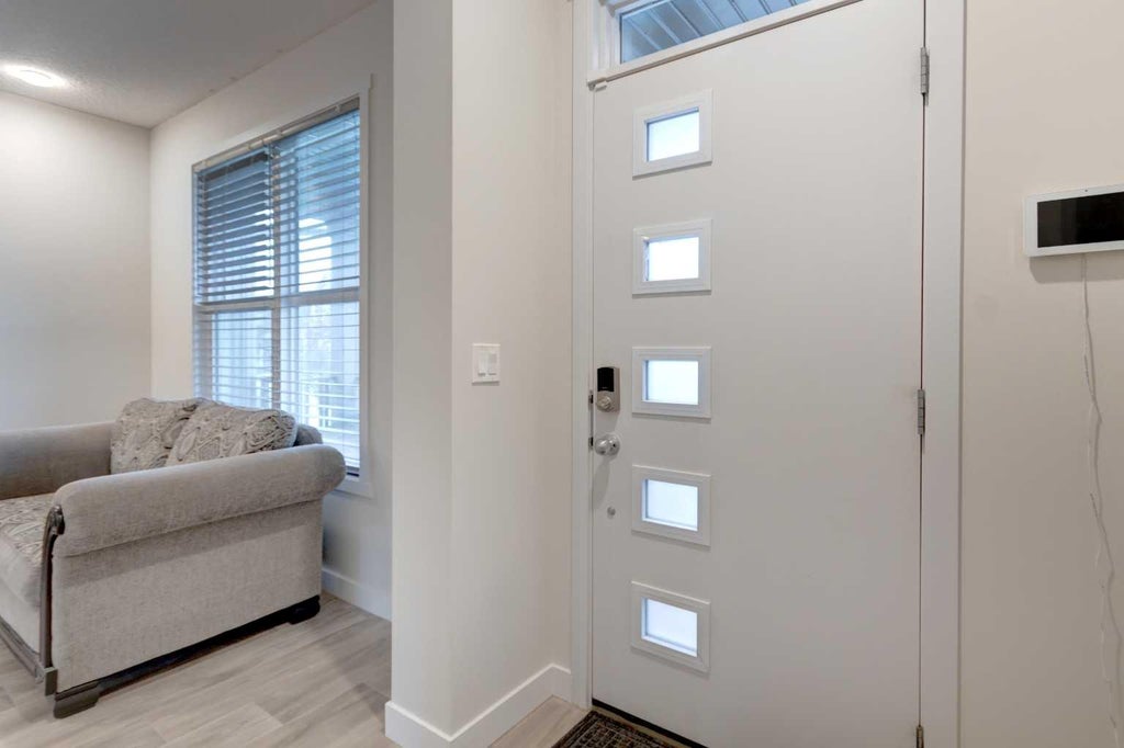 Photo of 72 Carringvue Way NW, Calgary, AB T3P 1K6 (MLS # A2342850)