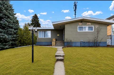 Photo of 261 9 Street SW, Medicine Hat, AB T1A 4N8 (MLS # A2317305)