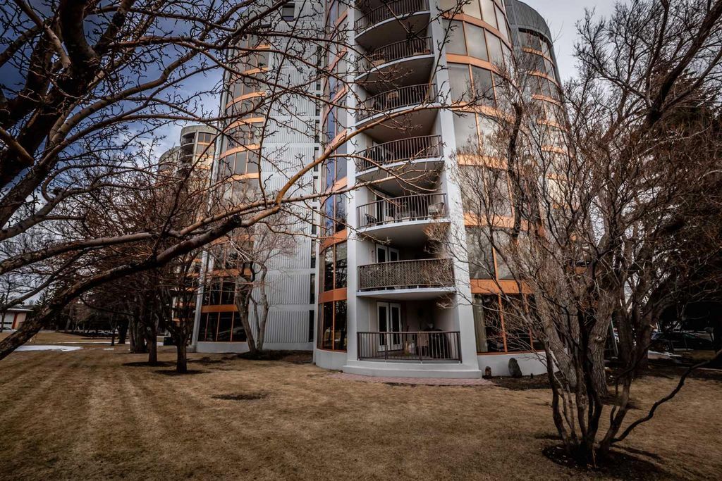 Photo of 10 Coachway Road SW #133, Calgary, AB T3H 1E5 (MLS # A2301575)