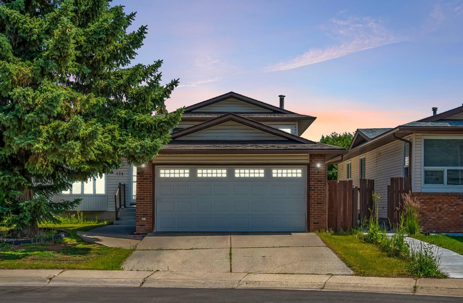 124 Whiteram Close NE