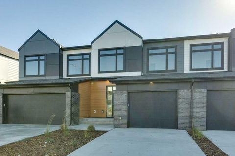 Photo of 8511 21 Avenue SE #3, Calgary, AB T1X 0L5 (MLS # A2259436) Photo of 8511 21 Avenue SE #3, Calgary, AB T1X 0L5 (MLS # A2259436)