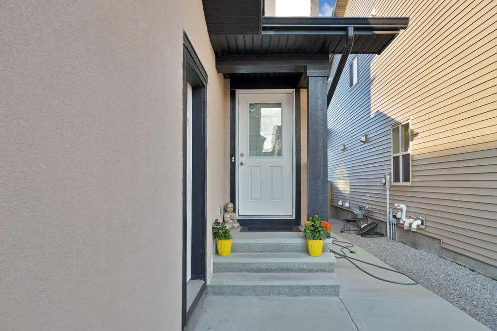 Photo of 44 Skyview Shores Link NE, Calgary, AB T3N 0J1 (MLS # A2318611)
