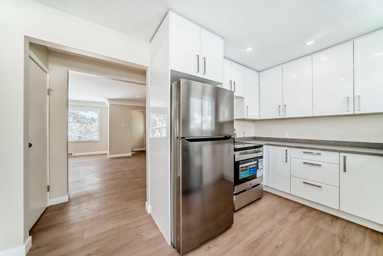 2007 Cottonwood Crescent SE