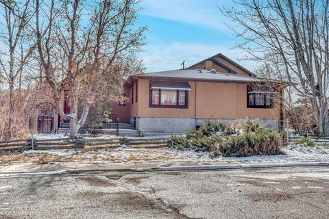 229 5 Avenue Strathmore AB T1P 1B7