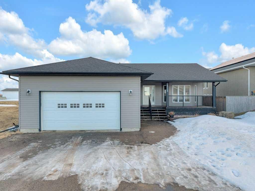 Photo of 4609 58 Avenue, Rimbey, AB T0C 2J0 (MLS # A2295242)