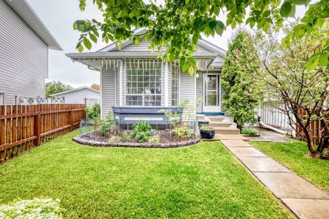 Photo of 16 Martinridge Way NE, Calgary, AB T3J 3C8 (MLS # A2318869)
