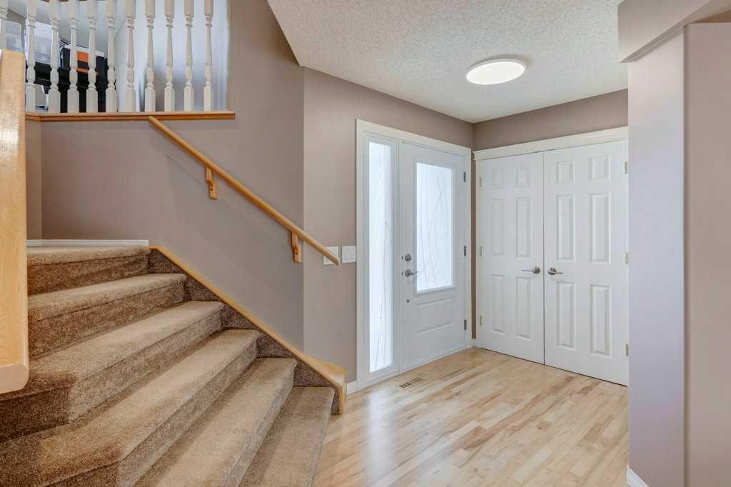 160 Citadel Meadow Grove NW