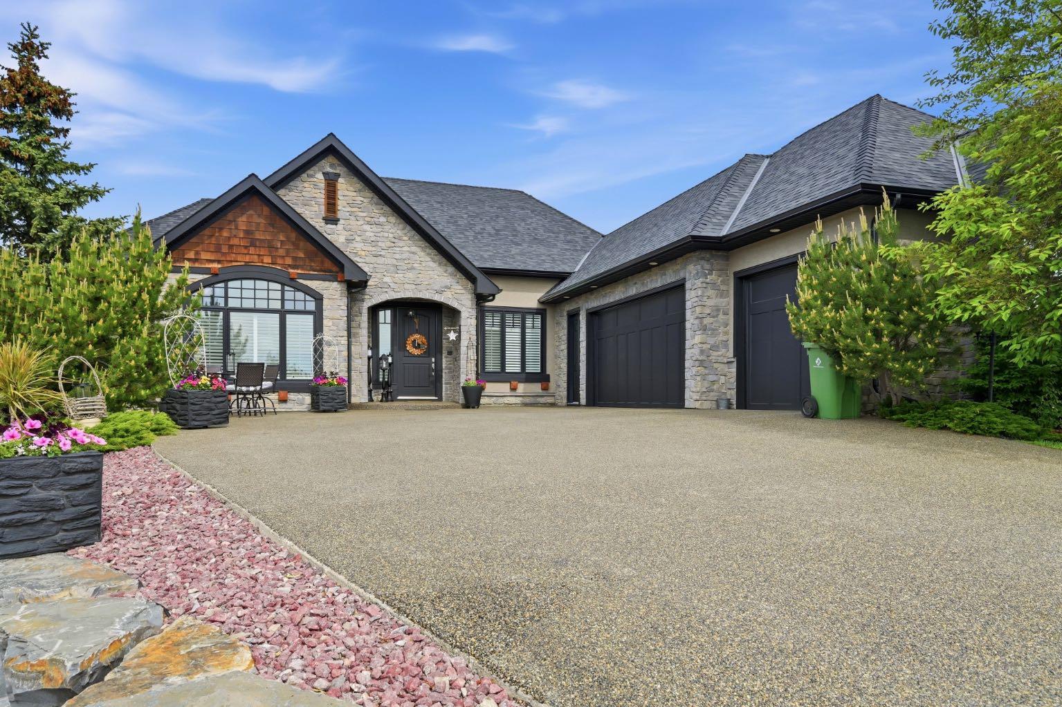 527 Montclair Place