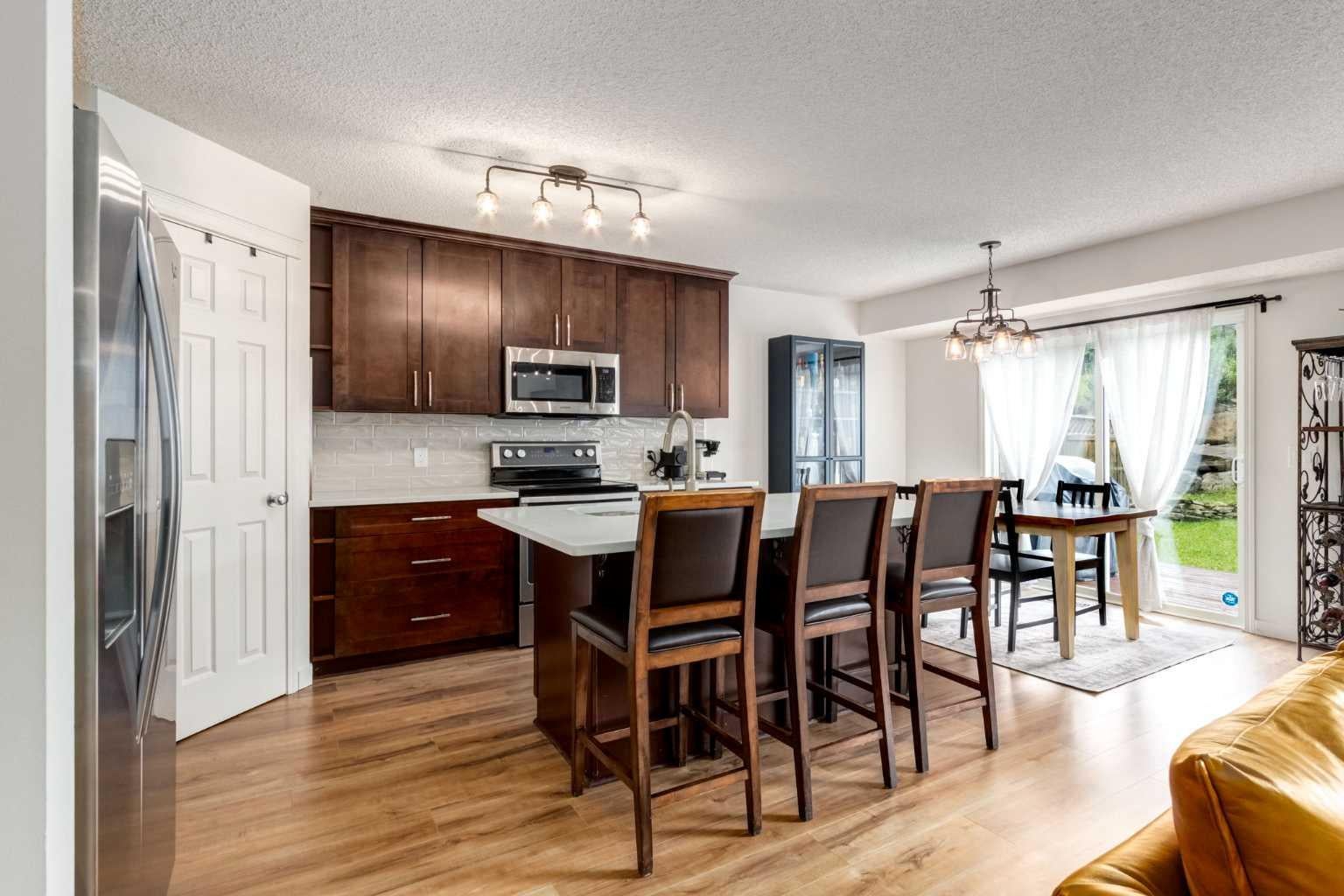 83 Valley Stream Circle NW