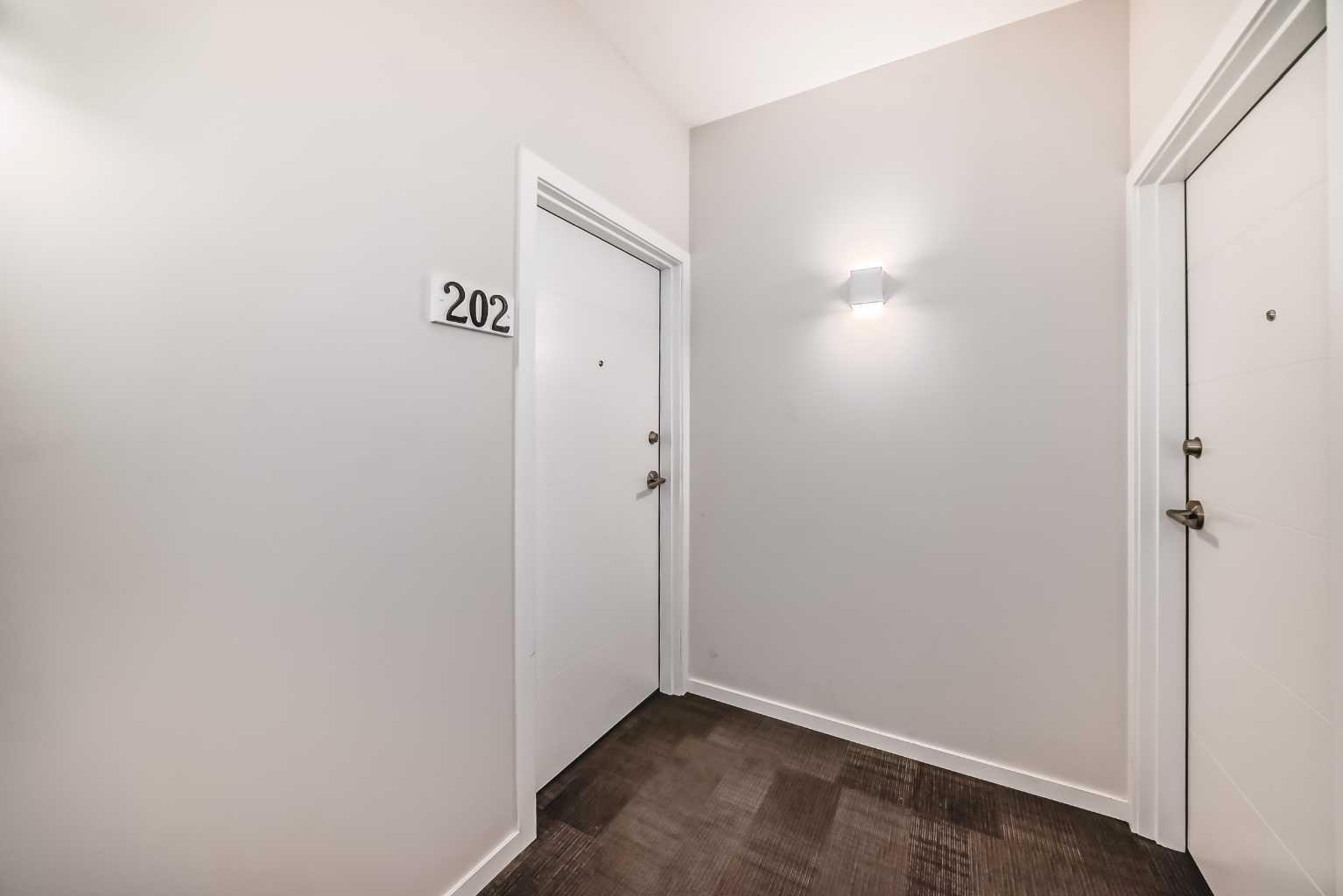 245 Redstone Walk NE 202
