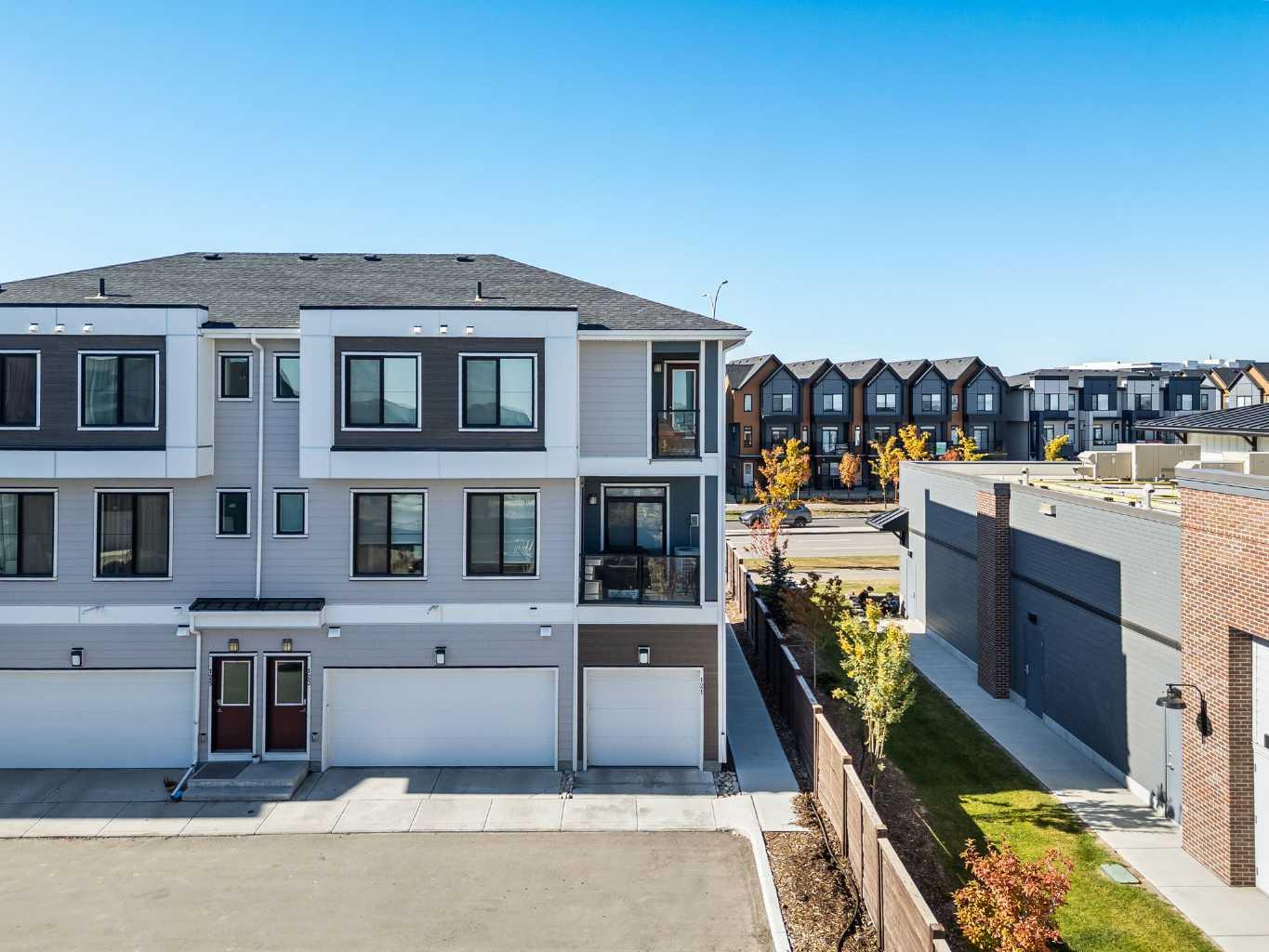 380 Seton Villas SE 121