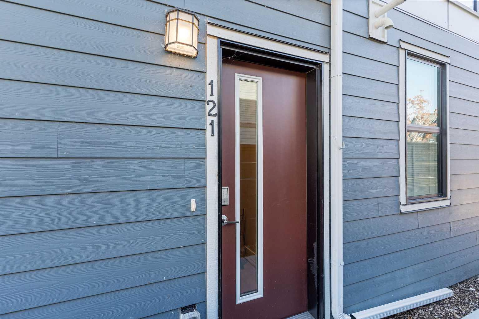 380 Seton Villas SE 121