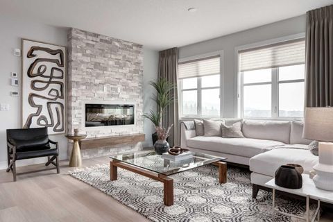 2117 81 Street SW 2103 Calgary AB T3H 6H5