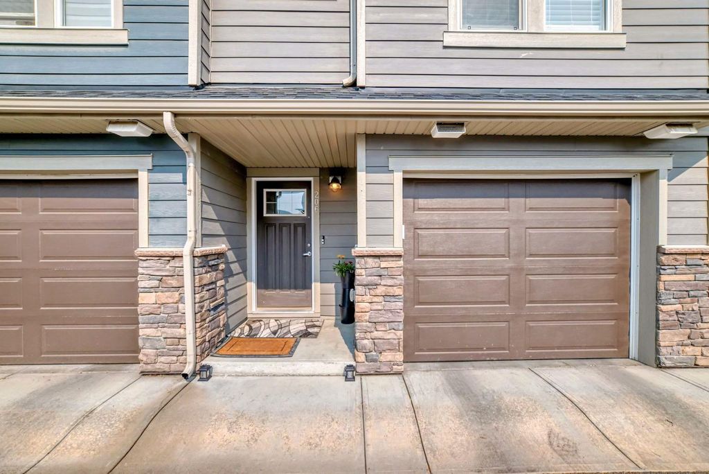 Photo of 206 Cranbrook Square SE, Calgary, AB T3M 3E3 (MLS # A2274144)