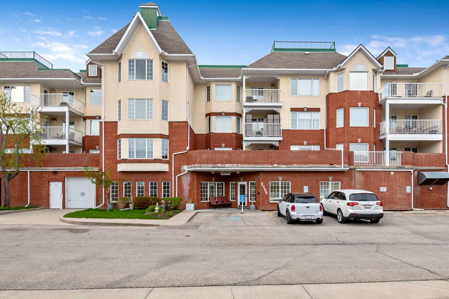 2206 Sienna Park Green SW 2206
