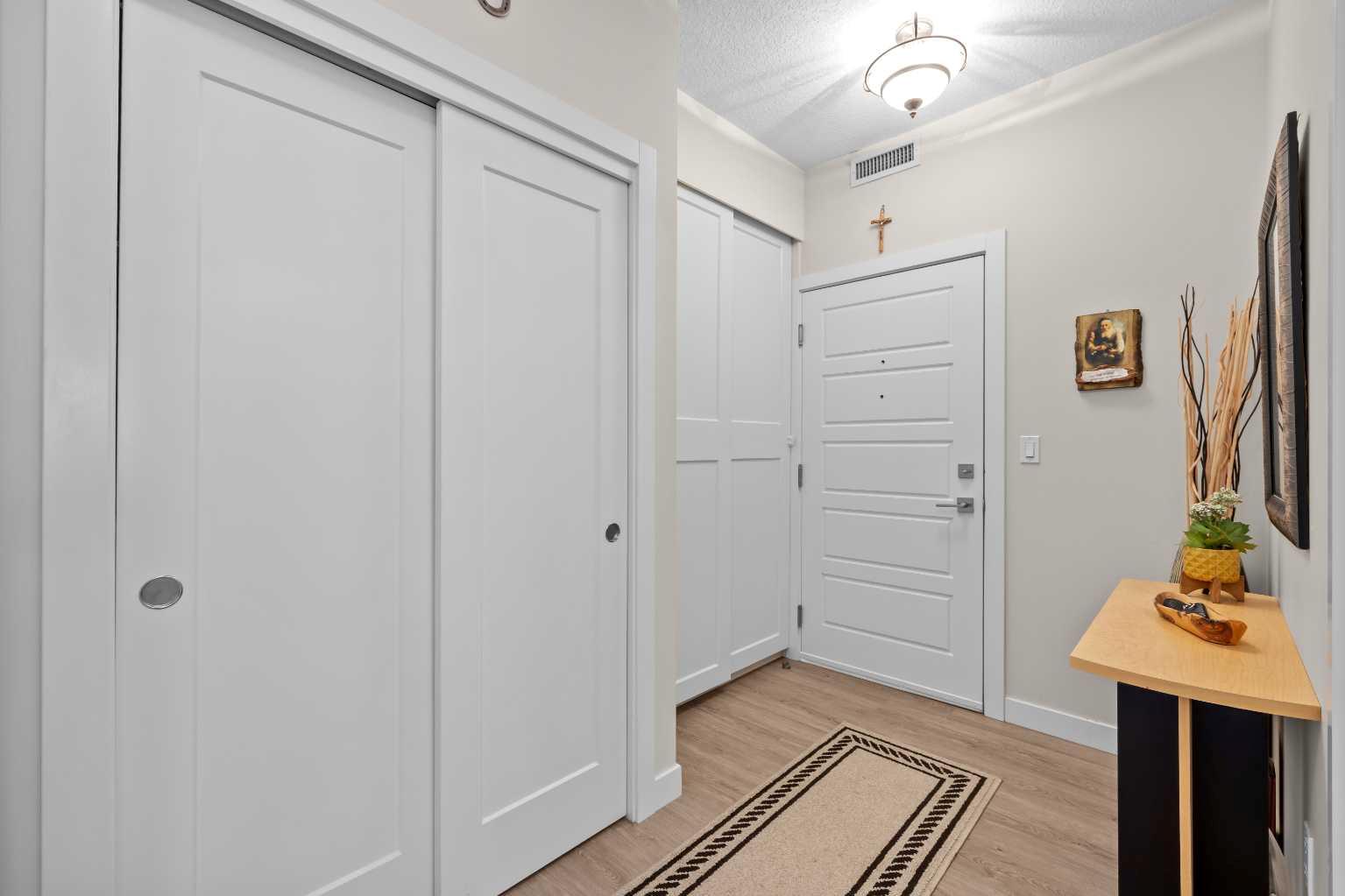 300 Auburn Meadows Manor SE 301
