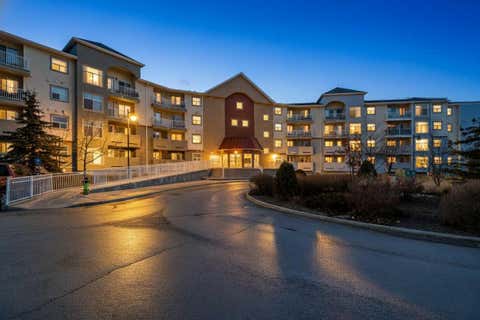 Photo of 700 Willowbrook Road NW #2321, Airdrie, AB T2B 2B7 (MLS # A2334273)