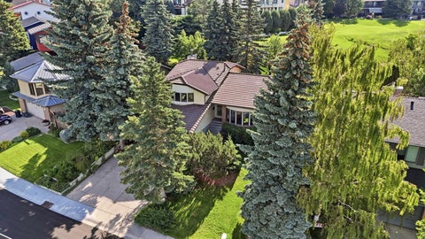Photo of 149 Edgehill Drive NW, Calgary, AB T3A 2W5 (MLS # A2329520)