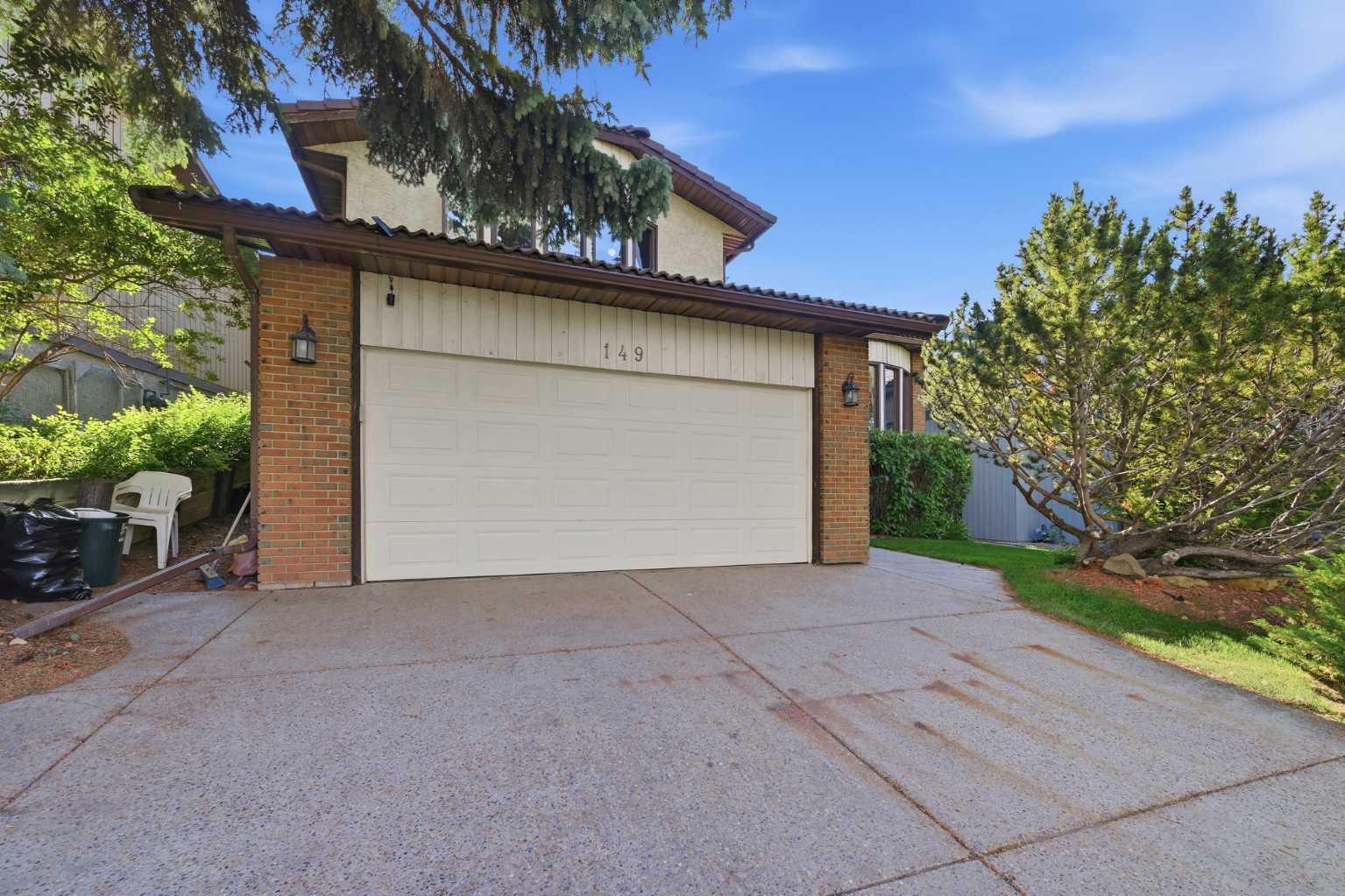 149 Edgehill Drive NW