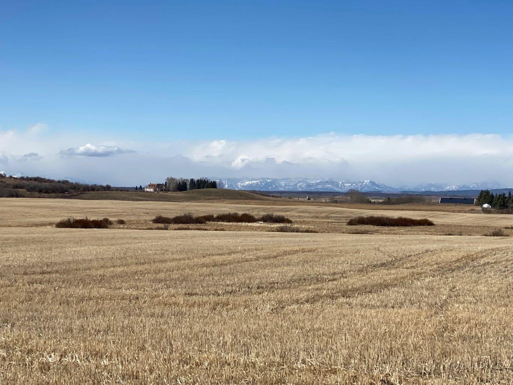 Photo of 31067 Twp Rd 274, Rural Rocky View County, AB T4C 2Z8 (MLS # A2348275)
