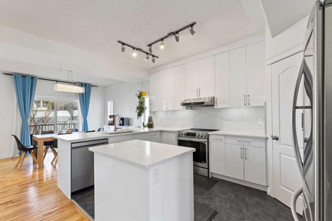 Photo of 82 Country Hills Gardens NW, Calgary, AB T3K 5K2 (MLS # A2349199)